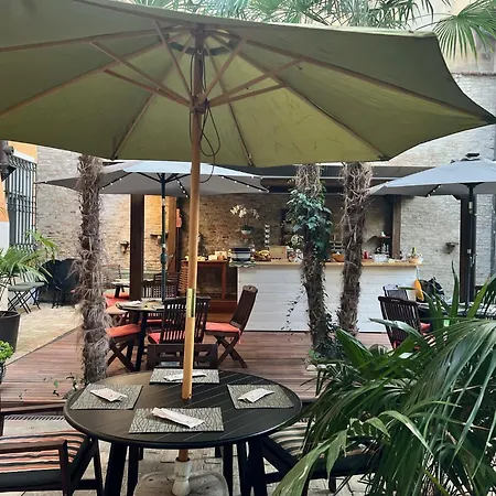 ア カーサ ディ パオラ スイート 4*