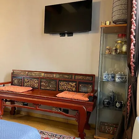 帕乌拉之家套房酒店 4*